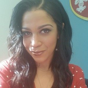 Meet your Posher, Nia